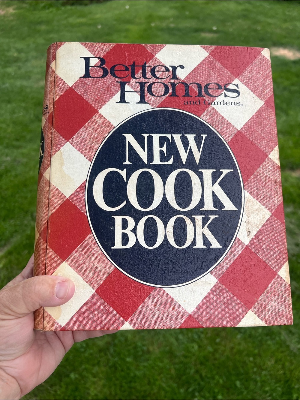 Better Homes and Gardens "New Cook Book" Red Plaid Five-Ring Binder 1981